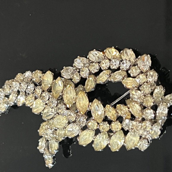 Vintage Sherman Brooch Clear Rhinestones 50's signed - Picture 8 of 13